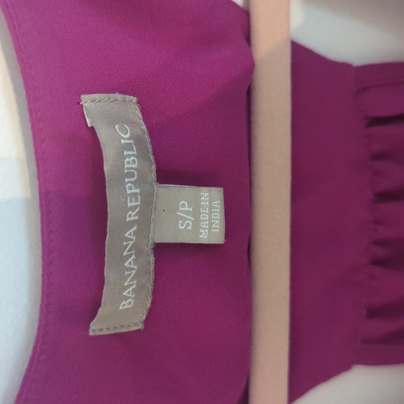 Banana Republic Magenta flowy tank, size small - Picture 2 of 4